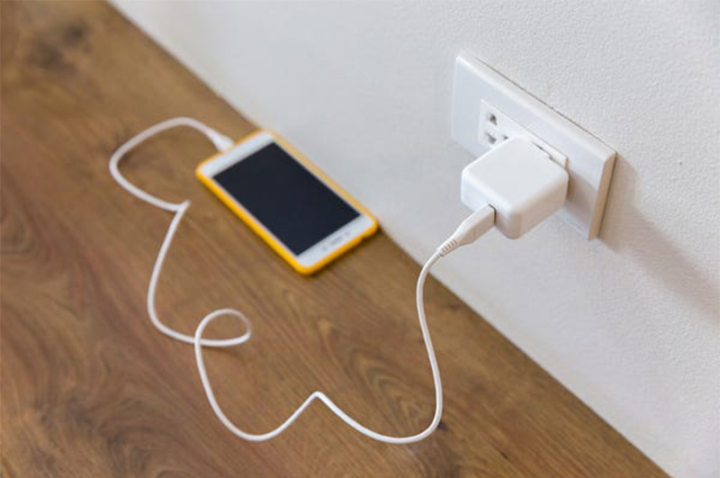 Các lỗi không nên mắc khi sạc pin